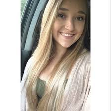 Savannah Wallace's Instagram, Twitter & Facebook