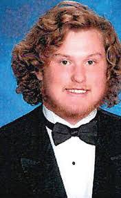 Lindsey Ellinger's Instagram, Twitter & Facebook