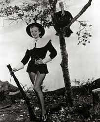 I recently came across a marilyn monroe autographed napkin that was for sale at auction. Vintage Everyday Happy Thanksgiving Thanksgiving Photos Marilyn Monroe Photos Marilyn Monroe