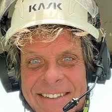 Is bucket better than climbing for tree jobs?