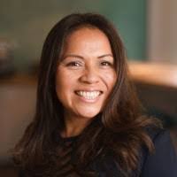 Lorena Booth's Instagram, Twitter & Facebook