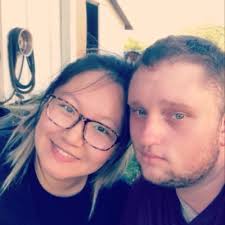 Dustin Ochs's Instagram, Twitter & Facebook