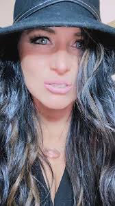 Tina Rowe (@TinaRoweFitness)