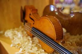 I bought a stentor 2 for christmas (stentor 1500 in the u.s., same thing), i loooove it! Update Fire Destroys 4 000 Violins At Musical Instruments Factory In Romania Romania Insider