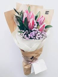 It is perfect for garden and beach weddings. Top 10 Most Popular Flowers In Singapore 24hrs City Florist