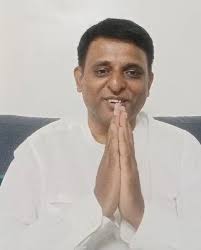 It's been a long time since this account has been dormant as Dr Amir Hamza  Mulla passed away (May his soul rest in peace) in Feb 2021. I, Altaf Mulla,  his youngest