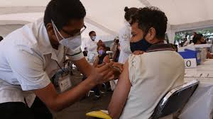 En el sitio vacuna.gob.gt los mayores de 40 años ya pueden ingresar sus datos para registrarse, aunque en esa página web todavía dice que es solo para mayores de 50 años. Vacunacion Contra Covid 19 Para Poblacion De 40 A 49 Anos De Edad En Xochimilco Iniciara El Martes El Economista