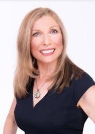 Strategic Communication Specialist Teri Cox Hits Amazon Best-Seller List  with The Recipe For Success -- CelebrityPress