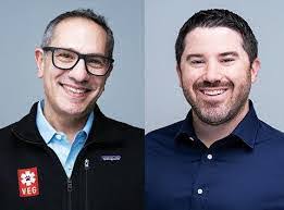 Douglas Midkiff's Instagram, Twitter & Facebook