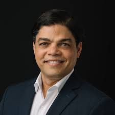 Edward Crispin's Instagram, Twitter & Facebook