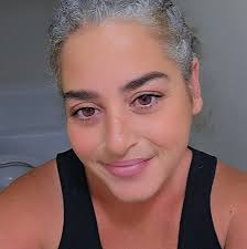 Can uromastyx breeders ensure a pet loves to be handled?