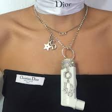 Name Ava Nirui Age 26 Hometown Sydney Australia Now Lives In A Modern Three Bedroom Apartment In The Bushwick Section Of Jewelry Bling Jewelry Accessories