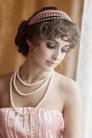 Apply gel on your hair and comb it towards its respective direction. 1920s Hairstyles 22 Best Glamorous To Try Now In 2019