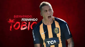 Santos fc 2021/22 umbro kit casa e ospite mercoledì santos futebol clube ha celebrato il suo 109 ° anniversario e sono stati svelati anche i kit per la casa e gli ospiti 2021/22 di umbro brasil.la popolare squadra del campeonato brasileiro sériea sarà rappresentata da pelé, robinho e neymar e il prossimo anno indosserà le familiari. Liga Mx Clausura 2021 Fernando Tobio Nuevo Jugador Del Toluca Marca Claro Mexico