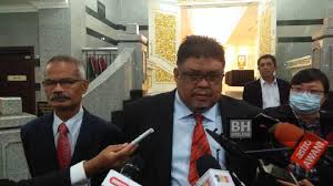 Wajib pajak orang pribadi yang melakukan kegiatan usaha atau pekerjaan bebas yang peredaran brutonya dalam 1 bagi wajib pajak luar negeri yang menjalankan usaha atau melakukan kegiatan melalui bentuk usaha tetap di. Pembangkang Melaka Dakwa Pelantikan Speaker Baharu Tak Sah