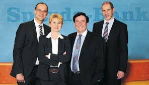 Neben öffnungszeiten, adresse und telefonnummer, bieten wir auch eine route zum geschäft und erleichtern euch so den weg zur nächsten filiale. Sparda Bank Erweitert Vorstands Team Pdf Free Download