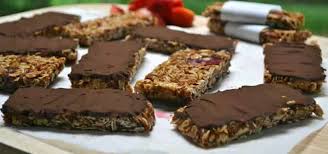 Ajoutez les amandes et mélangez. Barres De Cereales Et Chocolat Au Thermomix Recette Thermomix