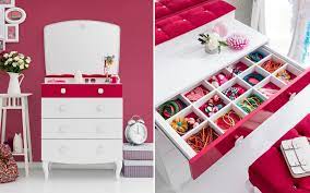 yakut cilekodasi cilekroom decoration dekorasyon genc oda pembe beyaz pembeoda beyazoda kla oturma odasi fikirleri sifonyer yatak odasi ic tasarimi