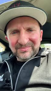 Vincent Raines (@officialvincentraines)