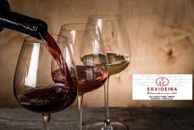 Porto covo, a 170 km sul de lisboa, faz parte do concelho de sines é um destino popular entre os turistas portugueses que são seduzidos pelas magníficas praias da costa vicentina. Visita Adega Vinhos E Degustacao Alentejana A Dois Reguengos De Monsaraz Adega Ervideira