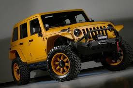 Black And Yellow Rims For Jeep Wrangler Not Too Sure About The Yellow Rims Think I Would Black Em Out Or Do Black With Yellow Accents Jeep Custom Jeep Wrangler Jeep Cars