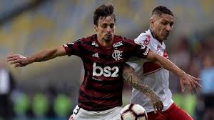 Teams flamengo internacional played so far 40 matches. Bruno Henrique Decide Flamengo Vence Inter E Abre Vantagem Na Libertadores 21 08 2019 Uol Esporte