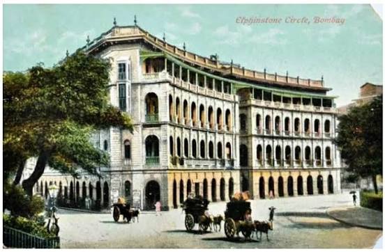 This is the Elphinstone Building, located at Horniman Circle (formerly Elphinstone Circle) in Mumbai, Maharashtra India 🇮🇳