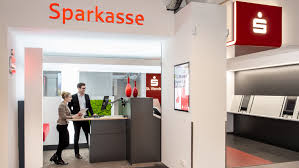 Wie oben bereits erwähnt gibt es die möglichkeit das geld über münzautomaten, oder direkt beim kassierer der geschäftsstelle einzuzahlen. Sparkassen Mit Innovation Bei Sb Einzahlungen