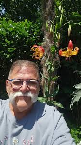 Thanks for the add, looks like a fun group. I do not grow edibles but many  types of trees, shrubs, perennials and over 100 roses. Here are a few pics  as a