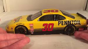 Authentic nascar 1:64 diecasts are at the official nascar store. Review 1997 Johnny Benson 30 Pennzoil Pontiac Grand Prix 1 24 Revell Nascar Diecast Youtube