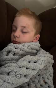 Why the hell am I sleeping 12~14 hours a day? I've got shit to do man