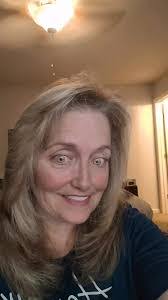 Clarissa Harris's Instagram, Twitter & Facebook