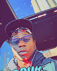 It was beautiful day in the neighborhood indeed 😌🤝🏾🌅 #iswizzz  #iswizzz42069 #coloradosprings #colorado #downtown #montebellomedia  #syndicateempireradio #eyecumediagroup #wearestillyourneighbors