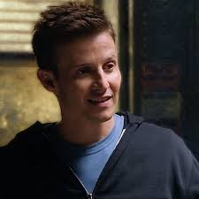 06×08 Unsung Heroes