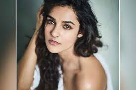 Check out the list of all angira dhar movies along with photos, videos, biography and latest movies in which angira dhar has acted are mayday, commando 3 and love per square foot. In Pics Meet Angira Dhar Netflix S Love Per Square Foot Actress