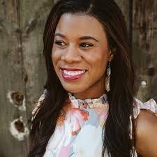 Elena Middleton's Instagram, Twitter & Facebook