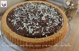 Si tratta di un dolce goloso e friabile. Crostata Morbida Con Crema Alla Nutell Ricetta Con E Senza Bimby