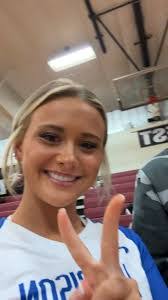 Heidi Clement's Instagram, Twitter & Facebook