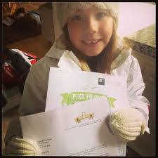 Christie Heath's Instagram, Twitter & Facebook