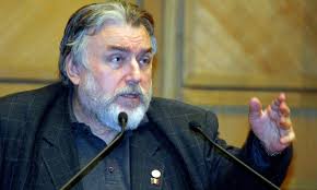 Adrian paunescu este cunoscut mai ales ca poet si ca organizator al cenaclului flacara. Prima SentinÈ›Äƒ In Dosarul Averii Lui Adrian PÄƒunescu Cum Se Impart Bunurile Poetului