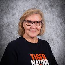 Gabriela Bernard's Instagram, Twitter & Facebook