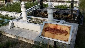 Dato' meor abdul rahman juga pernah menyatakan bahawa cikgu hj awang daud akan menjadi seorang mahaguru (grandmaster). Makam Allahyarham Dato Majlis Eksekutif Gayong Mega Facebook