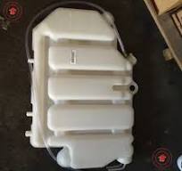 HOWO Truck Radiator Expansion Tank & HOWO Truck Parts ...