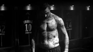 The manchester united start is known for his signature ink, but has revealed an impressive finished piece on social media. Zlatan Ibrahimovics Tattoo Protest Warum Super Zlatan Eine Gelbe Karte Provozierte