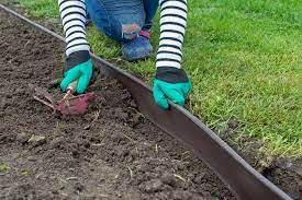 Landscape edging is great for looks and practical divide between different areas of your lawn, garden, or driveway. 10 Best Lawn Edging Of 2021 Yard Landscape Edging Reviews
