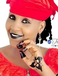 Kyauta dillaliyi na adadin Kowa program na Arewa 24 sunyi hadarin mota ta  samu raunuka a fuska. Ya rabbi yabata lafiya ...Ameen 🤲🤲🤲