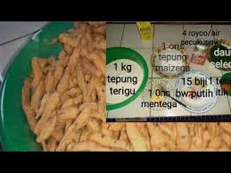 Untuk usaha mie skala kecil dan rumah tangga. Kue Bawang Gunting Ala Rumahan Tanpa Alat Ampia Youtube