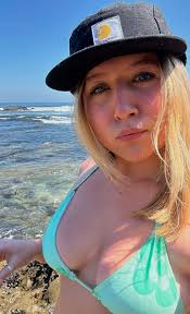 It's been a long time since I've posted so I wanted to start off by saying  I hope everyone is staying safe and healthy. I also wanted to let you all  know