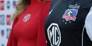 Get the latest colo colo news, scores, stats, standings, rumors, and more from espn. 25 Anos Despues Asi Podria Vestir Colo Colo Tras Llegar A Acuerdo Con Adidas A Contar Del 2021