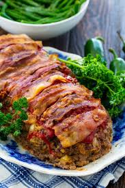 Jalapeno Popper Stuffed Meatloaf Spicy Southern Kitchen Recipe In 2020 Meatloaf Beef Recipes Easy Beef Recipes